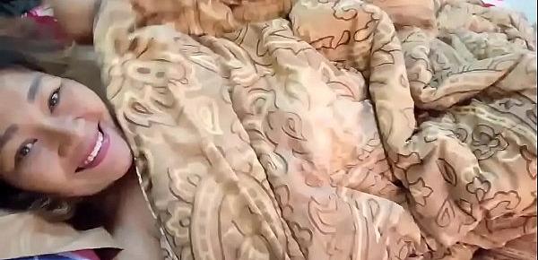  Thai aunty teasing under a bedsheet